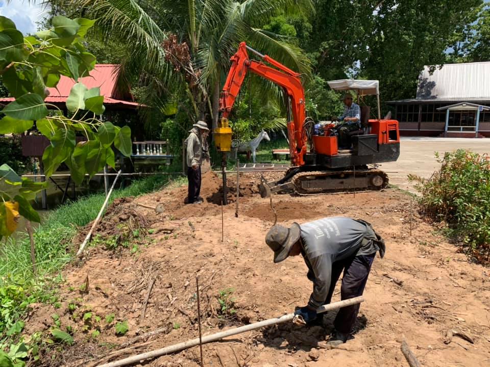 ทำบุญสร้างฐานและพระสิวลี  วัดเทศาวาส เพชรบูรณ์ 3.jpg